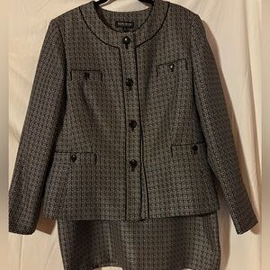 John MEYER COLLECTION Ladies 2-pc Business Suit EUC Classic Style Fully Lined 16